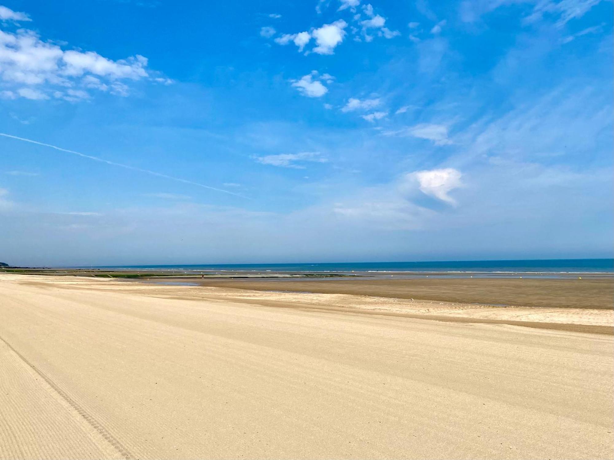Vue Mer Panoramique Incroyable - Lesparisnormands - Centre Et Plage A 50M Villers-sur-Mer Exterior photo